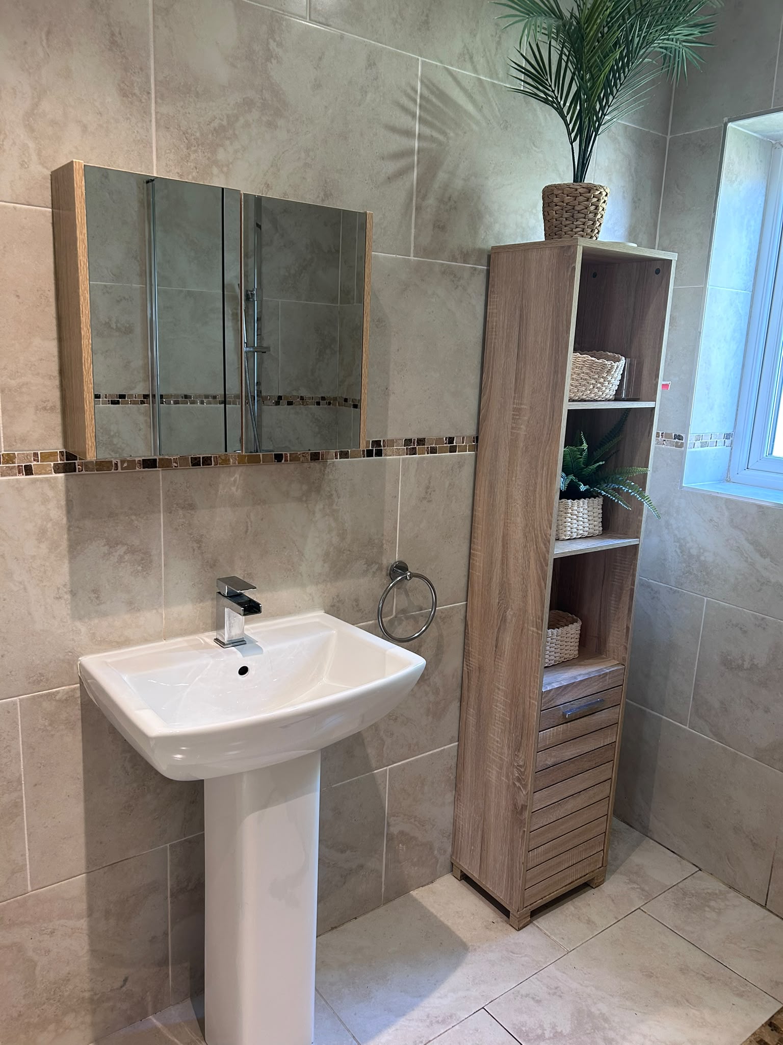 Clean, tidy bathroom after a Freshlayer standard clean in Leeds